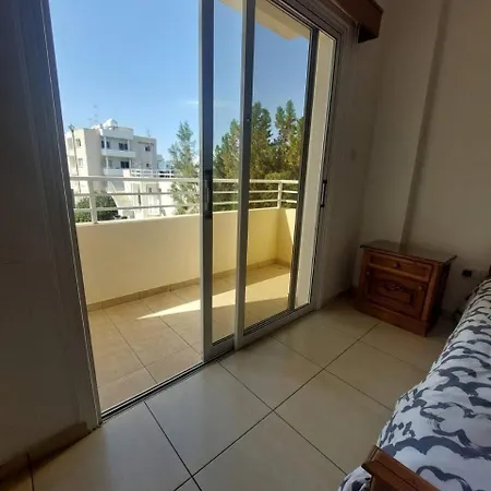 Sunny 2 Bedroom Center Apartmán Larnaca