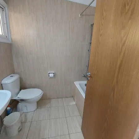 Sunny 2 Bedroom Center * Larnaca